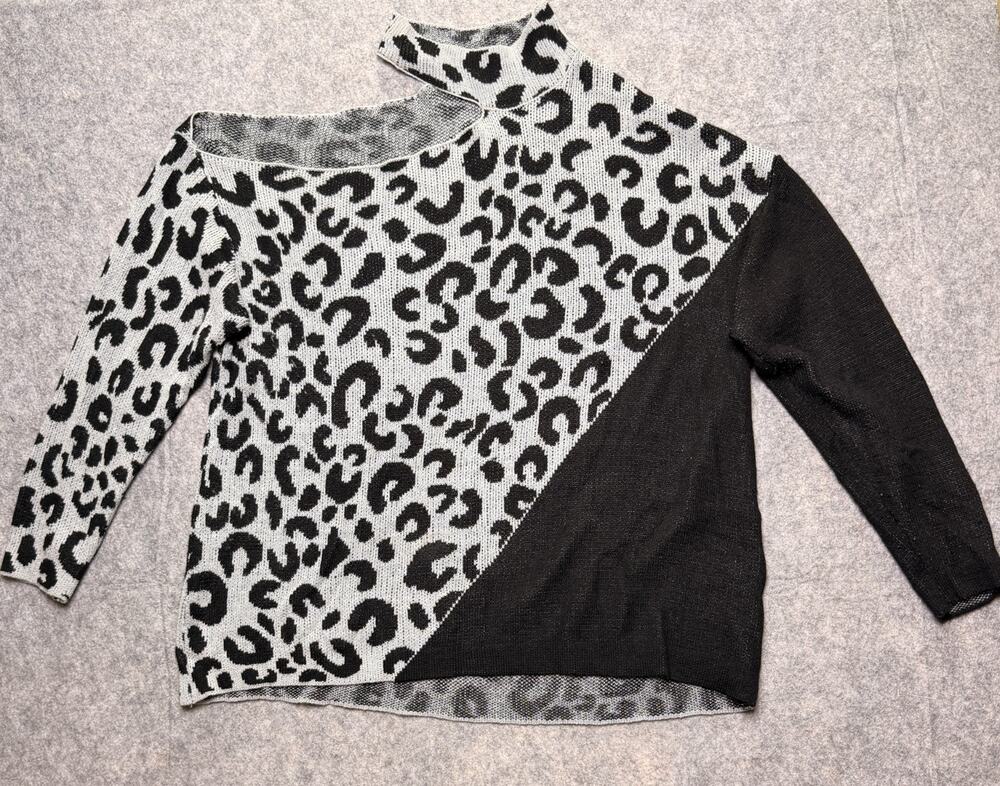 89th + Madison Womens 2X Gray Black Leopard Colorblock Cutout Mock Neck Sweater